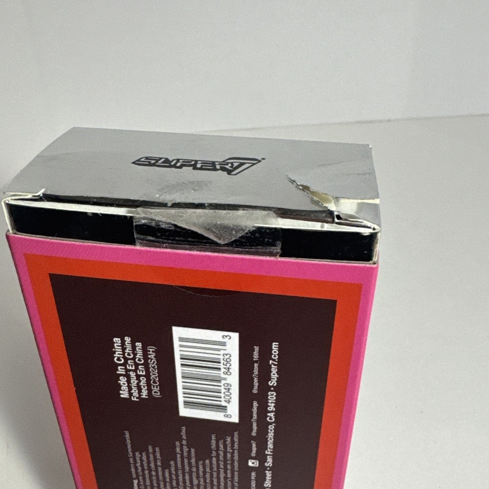 Willy Wonka and the Chocolate Factory Wonka Bar ReAction Figure Open Box - Picture 6 of 6